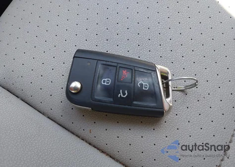 2019 Volkswagen Tiguan 2.0T Se/2.0T Sel/2.0T Sel R-Line/2.0T Sel R-Line Black из США, поврежденный, VIN 3VV2B7AX3KM096912